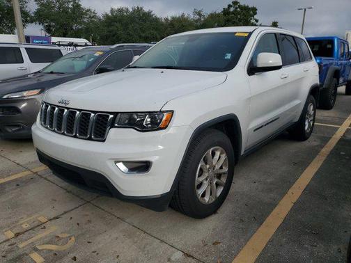 2022 Jeep Grand Cherokee Laredo