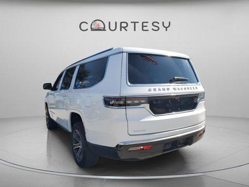 2023 Jeep Grand Wagoneer L 4x4