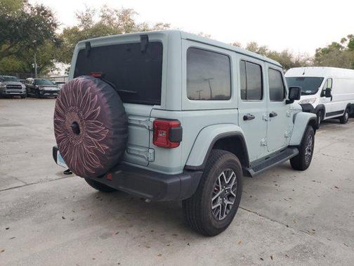 2024 Jeep Wrangler 4-Door Sahara 4x4