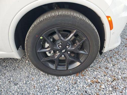 White Knuckle Clearcoat 2026 Dodge Durango GT Plus