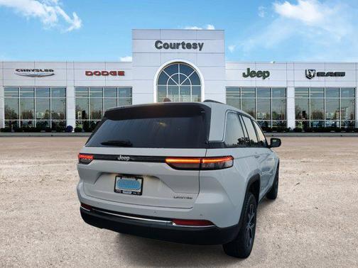 2025 Jeep Grand Cherokee Limited X