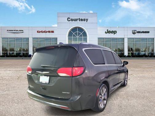 2019 Chrysler Pacifica Limited