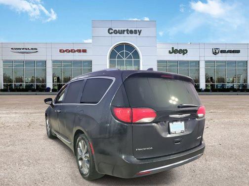 2019 Chrysler Pacifica Limited
