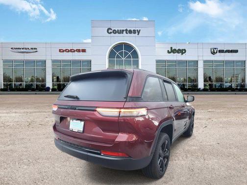 2025 Jeep Grand Cherokee Altitude