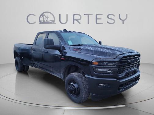 Diamond Black Crystal Pearlcoat 2027 RAM 3500 Tradesman