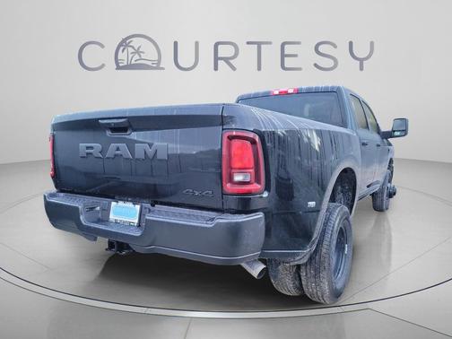 Diamond Black Crystal Pearlcoat 2027 RAM 3500 Tradesman