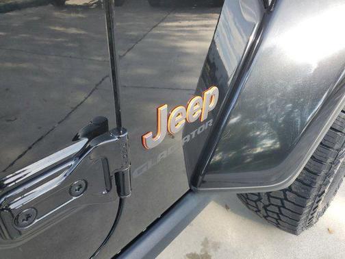 2022 Jeep Gladiator Mojave 4x4
