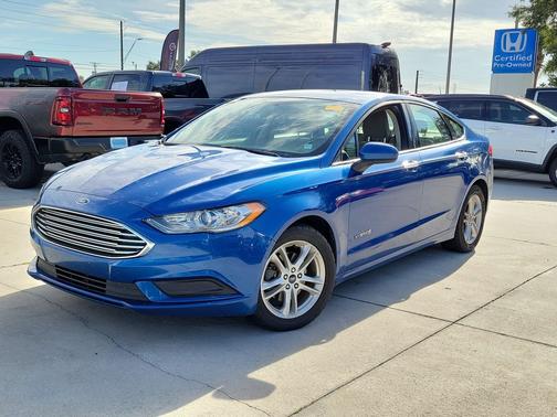 Lightning Blue 2018 Ford Fusion Hybrid SE