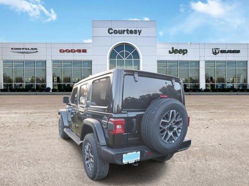 2026 Jeep Wrangler 4-Door Sahara 4x4