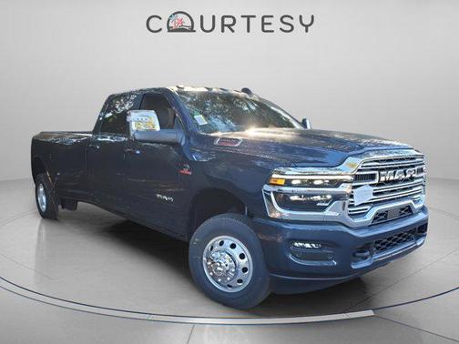 2026 RAM 3500 Laramie Crew Cab 4x4 8' Box