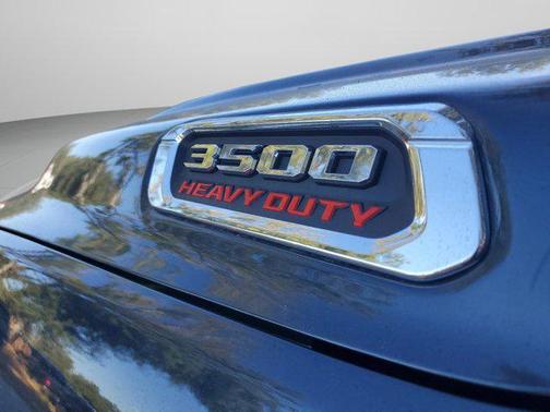 2026 RAM 3500 Laramie Crew Cab 4x4 8' Box