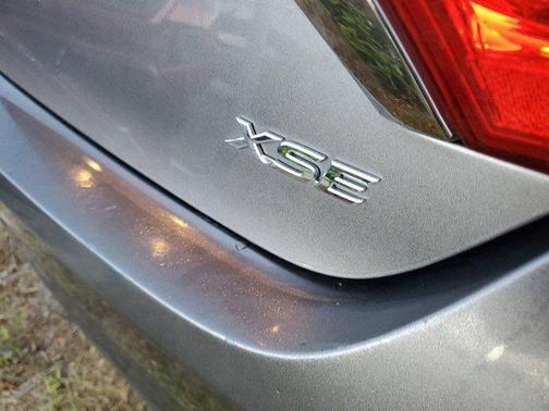 2016 Toyota Camry XLE