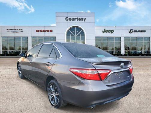 2016 Toyota Camry XLE