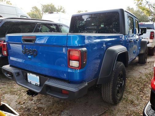 2026 Jeep Gladiator Sport