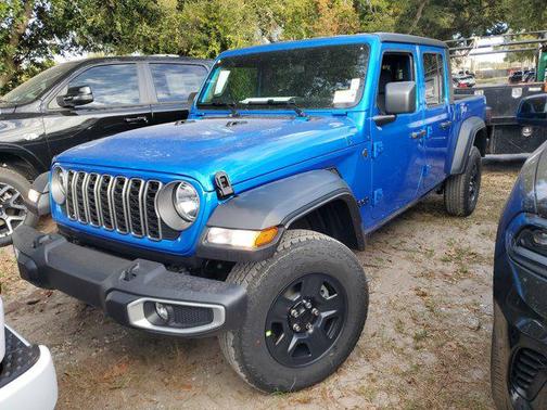 2026 Jeep Gladiator Sport