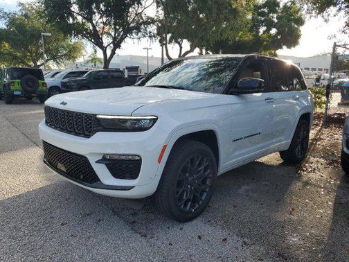 2025 Jeep Grand Cherokee Summit