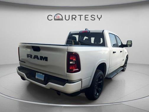 Bright White Clearcoat 2026 RAM 1500 Big Horn/Lone Star