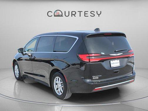 2025 Chrysler Pacifica L