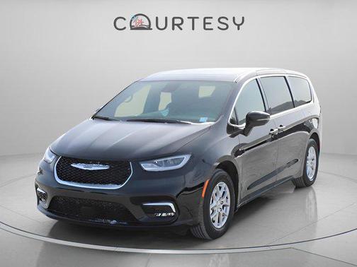 2025 Chrysler Pacifica L