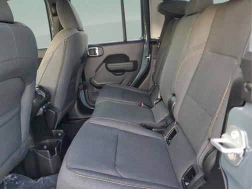 2026 Jeep Gladiator Sport S