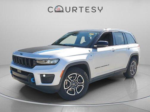 2022 Jeep Grand Cherokee 4xe Trailhawk