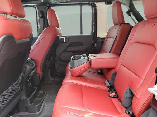 2024 Jeep Wrangler Rubicon 392