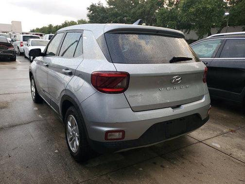 2021 Hyundai VENUE SE