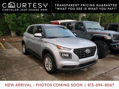 2021 Hyundai VENUE SE