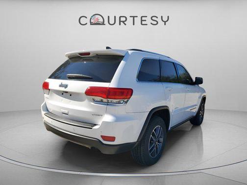 2019 Jeep Grand Cherokee Laredo