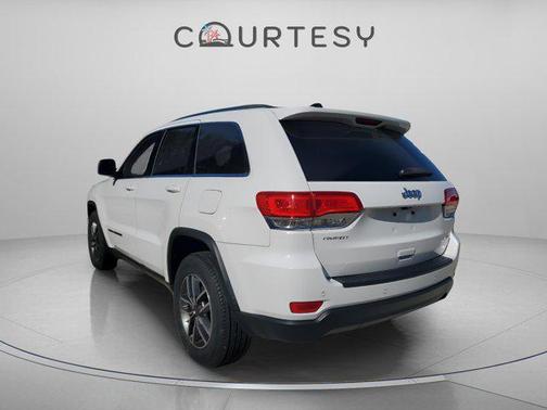 2019 Jeep Grand Cherokee Laredo