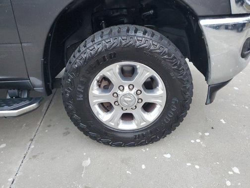 2019 RAM 2500 Big Horn Crew Cab 4x4 6'4' Box