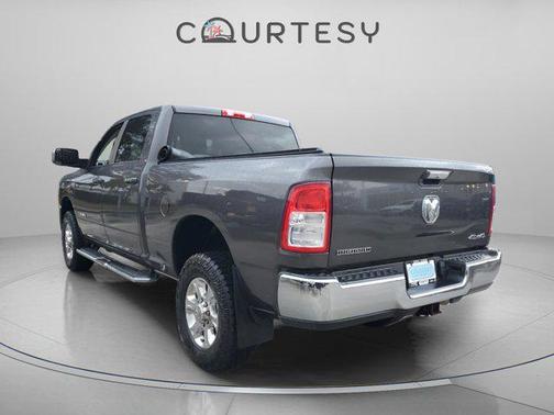 2019 RAM 2500 Big Horn Crew Cab 4x4 6'4' Box