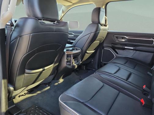 Billet Silver Metallic Clearcoat 2022 RAM 1500 Laramie