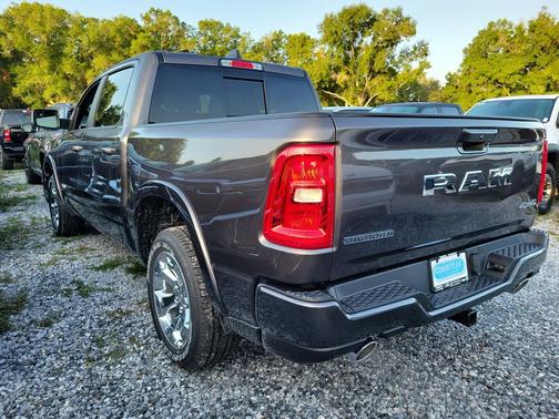 Granite Crystal Metallic Clearcoat 2026 RAM 1500 Big Horn/Lone Star
