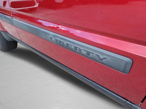 Deep Cherry Red Crystal Pearl 2012 Jeep Liberty Sport