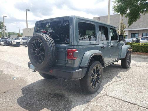 2025 Jeep Wrangler 4xe Sahara