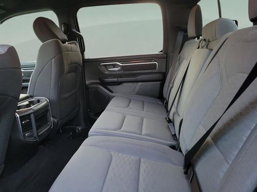 Granite Crystal Metallic Clearcoat 2026 RAM 1500 Big Horn/Lone Star