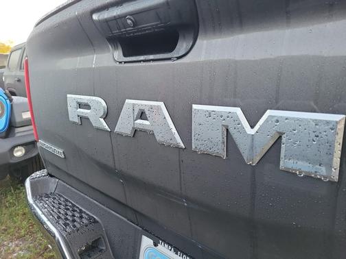 Granite Crystal Metallic Clearcoat 2026 RAM 1500 Big Horn/Lone Star