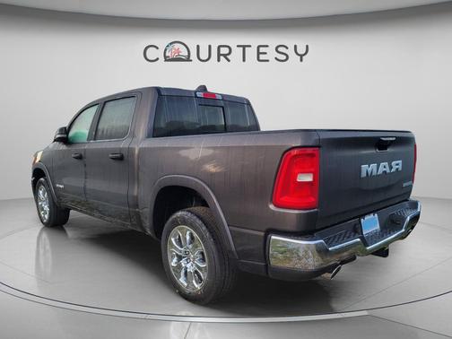 Granite Crystal Metallic Clearcoat 2026 RAM 1500 Big Horn/Lone Star