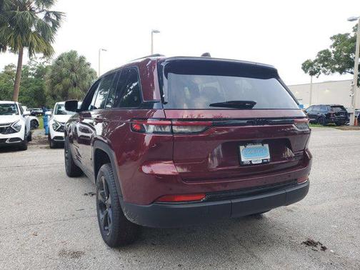 2025 Jeep Grand Cherokee Limited X