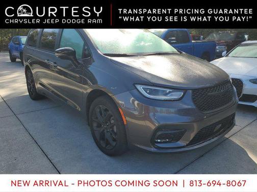 2023 Chrysler Pacifica Limited