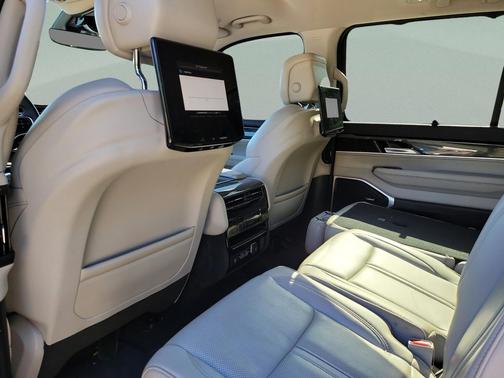 Silver Zynith 2022 Jeep Wagoneer Series I 4x4