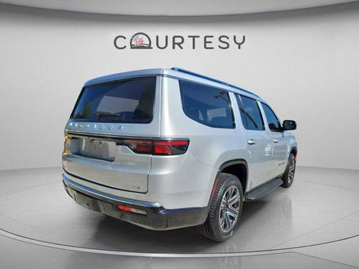 Silver Zynith 2022 Jeep Wagoneer Series I 4x4