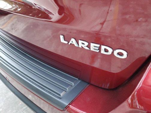 2019 Jeep Grand Cherokee Laredo