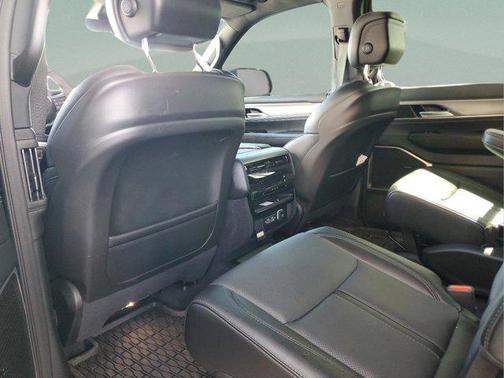 2024 Jeep Wagoneer Series II Carbide 4x4