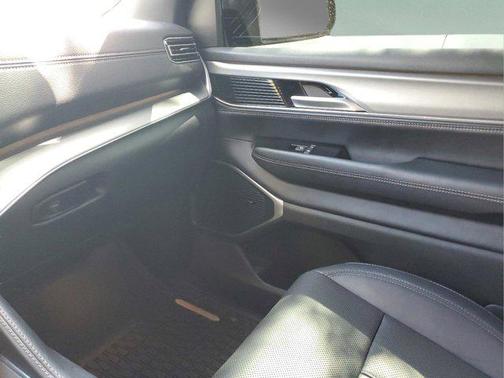 2024 Jeep Wagoneer Series II Carbide 4x4