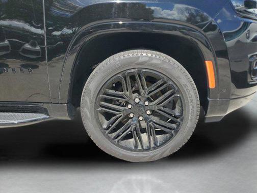 2024 Jeep Wagoneer Series II Carbide 4x4