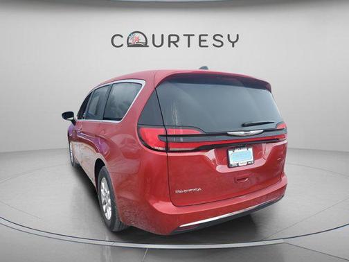 2026 Chrysler Pacifica L