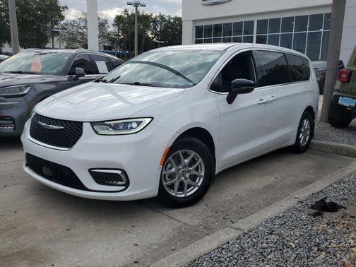 2025 Chrysler Pacifica L