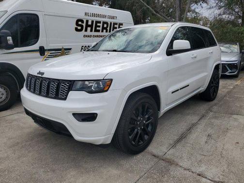 2021 Jeep Grand Cherokee Laredo